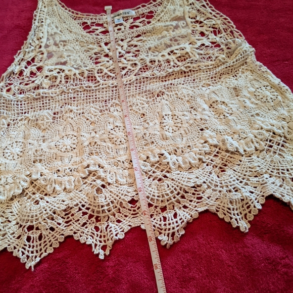 Roommates Lacey Top - Picture 7 of 7